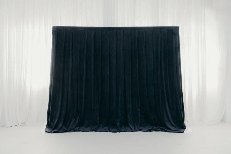 Push up DRAPE 3.86m x 4m high